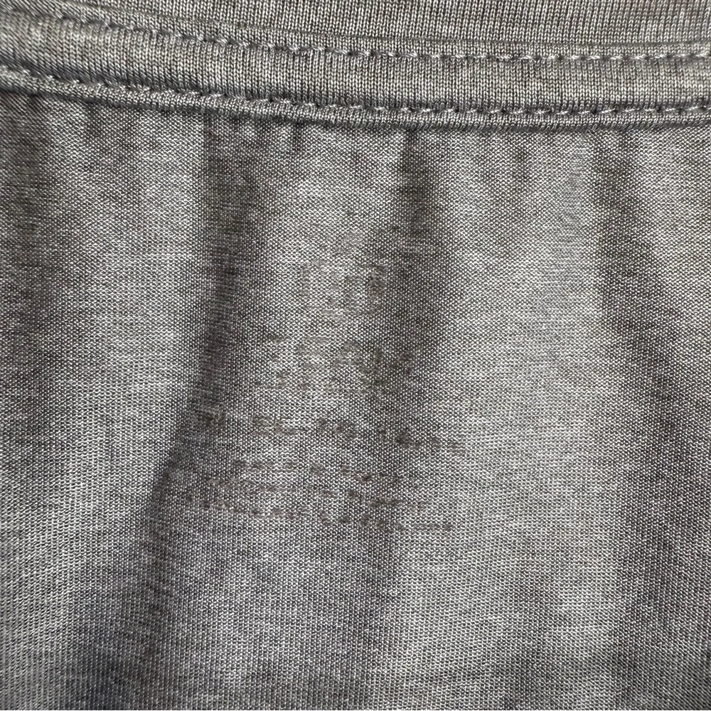 Nike Gray New England Patriots Tee Size XL, GUC - see pictures for wear on logo